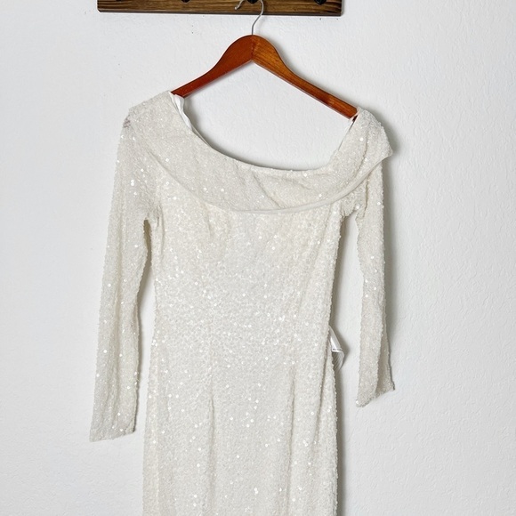 Mac Duggal Sequined One-Shoulder Gown - Picture 3 of 10